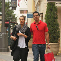 Jessica Alba and Cash Warren go shopping at The Grove | Picture 85953
